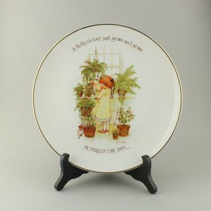 Holly Hobbie Happy Mothers Day Collectors Plate